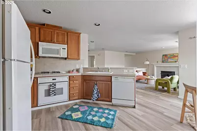 7102 NE Stonewater St, Hillsboro, OR 97124 - Photo 15