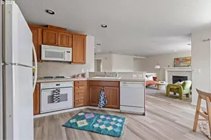 7102 NE Stonewater St, Hillsboro, OR 97124 - Photo 15