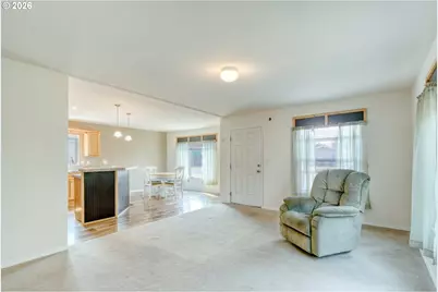 315 E College St, Athena, OR 97813 - Photo 5