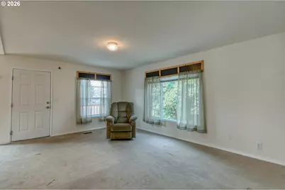 315 E College St, Athena, OR 97813 - Photo 3
