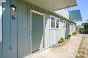 175 NE Fern Ct, Dallas, OR 97338 - Photo 3