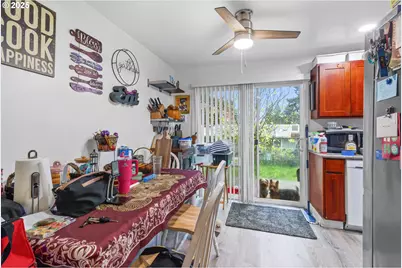 15540 NE Couch St, Portland, OR 97230 - Photo 7