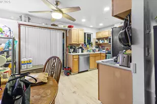 15540 NE Couch St, Portland, OR 97230 - Photo 15