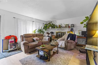 15540 NE Couch St, Portland, OR 97230 - Photo 13