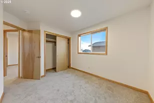 664 ST Charles Street, Eugene, OR 97402 - Photo 19