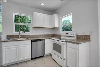 6511 NW Saint Helens Rd, Portland, OR 97210 - Photo 13