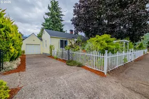 622 SW Hayter St, Dallas, OR 97338 - Photo 27