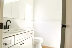 700 NE 183rd Ave, Portland, OR 97230 - Photo 17