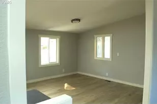 700 NE 183rd Ave, Portland, OR 97230 - Photo 11