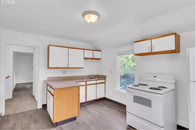 921 SE Mall St, Portland, OR 97202 - Photo 37