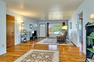 1104 Stanfield Rd, Woodburn, OR 97071 - Photo 5