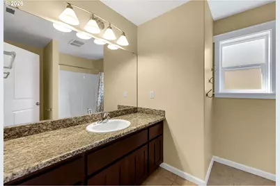 401 W 16th St, La Center, WA 98629 - Photo 21