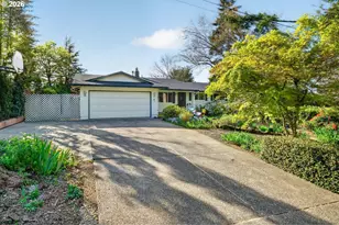 11041 SW 45th Ave, Portland, OR 97219 - Photo 3