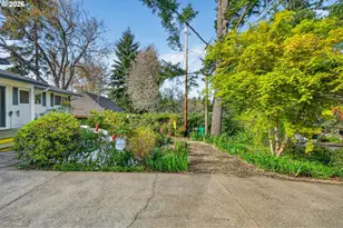 11041 SW 45th Ave, Portland, OR 97219 - Photo 7