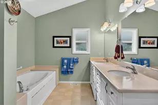 11041 SW 45th Ave, Portland, OR 97219 - Photo 27