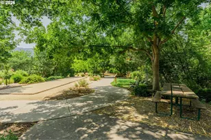 846 Stony Point, Ashland, OR 97520 - Photo 39