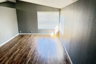 1949 SE Palmquist Rd, Gresham, OR 97080 - Photo 9