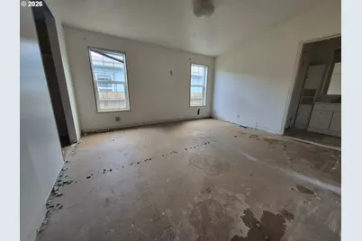 648 S Coral St, Rockaway Beach, OR 97136 - Photo 9