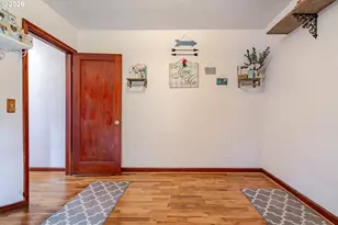 861 W 10th Ave, Junction City, OR 97448 - Photo 7