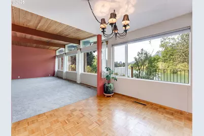 2020 Greenleaf Dr, North Bonneville, WA 98639 - Photo 9