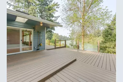 2020 Greenleaf Dr, North Bonneville, WA 98639 - Photo 13