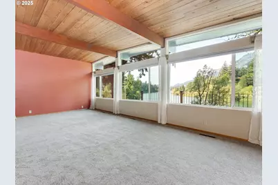 2020 Greenleaf Dr, North Bonneville, WA 98639 - Photo 7