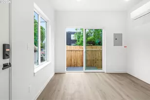 4690 N Congress Ave, Portland, OR 97217 - Photo 31