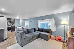 906 SW Alder St, Dundee, OR 97115 - Photo 5