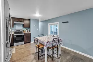 906 SW Alder St, Dundee, OR 97115 - Photo 9