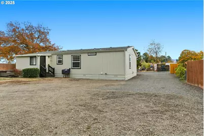 907 Cowl St, Milton-Freewater, OR 97862 - Photo 31