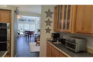 30245 Hummingbird Hill Rd, Gold Beach, OR 97444 - Photo 11