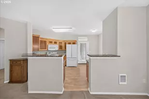 1010 NE Horizon Loop, Hillsboro, OR 97124 - Photo 11