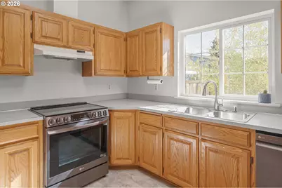 1315 Arcadia Dr, Eugene, OR 97401 - Photo 15