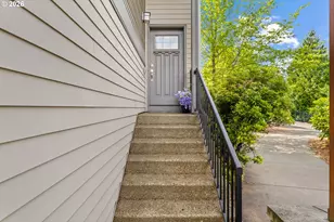 818 NW 118th Ave, Portland, OR 97229 - Photo 3
