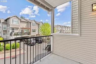 818 NW 118th Ave, Portland, OR 97229 - Photo 11