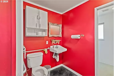 100 N 7th St, Lakeside, OR 97449 - Photo 17