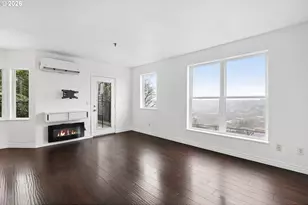 423 NW Uptown Terrace, Portland, OR 97210 - Photo 3