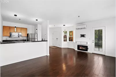 423 NW Uptown Ter #1 B, Portland, OR 97210 - Photo 5