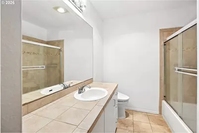 423 NW Uptown Ter #1 B, Portland, OR 97210 - Photo 19