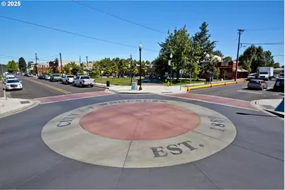 687 Merriott Lane, Woodburn, OR 97071 - Photo 15