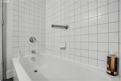 411 NW Flanders St #310, Portland, OR 97209 - Photo 25