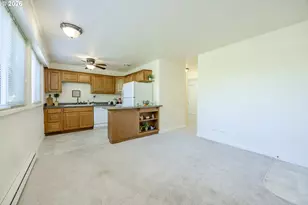 1525 Garfield Pl, Eugene, OR 97402 - Photo 3