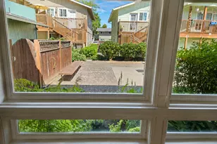 1525 Garfield Pl, Eugene, OR 97402 - Photo 17