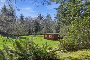 68258 Ridge Rd, North Bend, OR 97459 - Photo 41