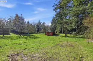 68258 Ridge Rd, North Bend, OR 97459 - Photo 37