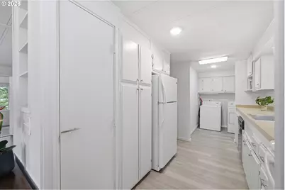 68258 Ridge Rd, North Bend, OR 97459 - Photo 17