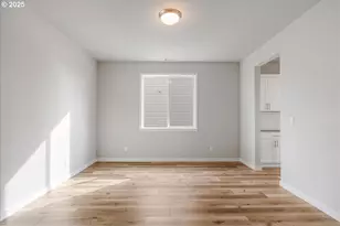 705 E Fourth St, Yamhill, OR 97148 - Photo 9