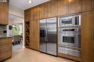 762 NW Westover Square, Portland, OR 97210 - Photo 15