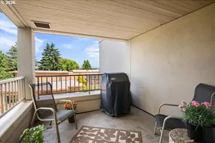 762 NW Westover Square, Portland, OR 97210 - Photo 29