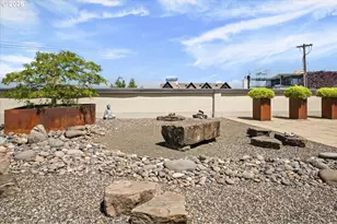 762 NW Westover Square, Portland, OR 97210 - Photo 43